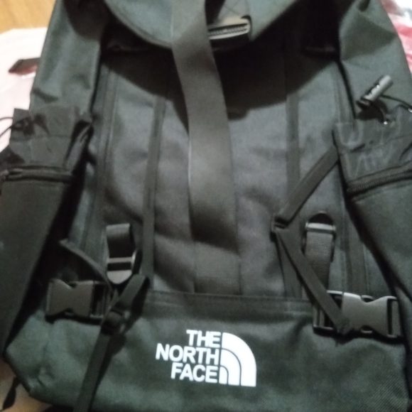 NWT The north face backpack - Picture 8 of 8